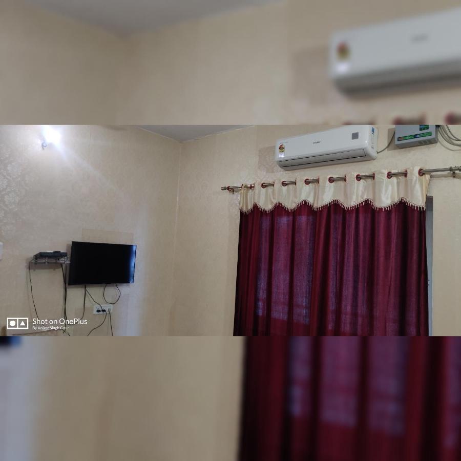 Couple Friendly Hotel - Sunset Orchha Exterior photo