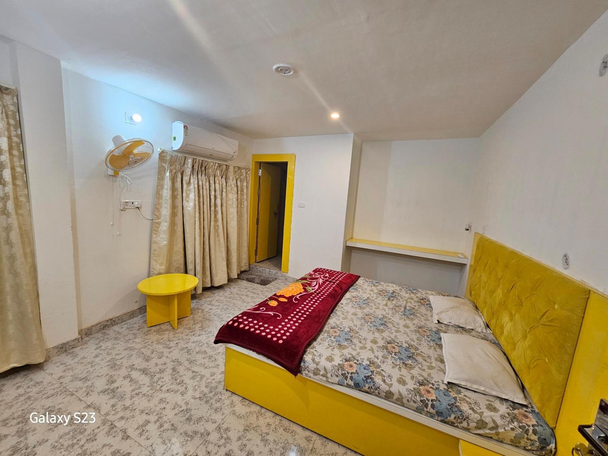 Couple Friendly Hotel - Sunset Orchha Exterior photo